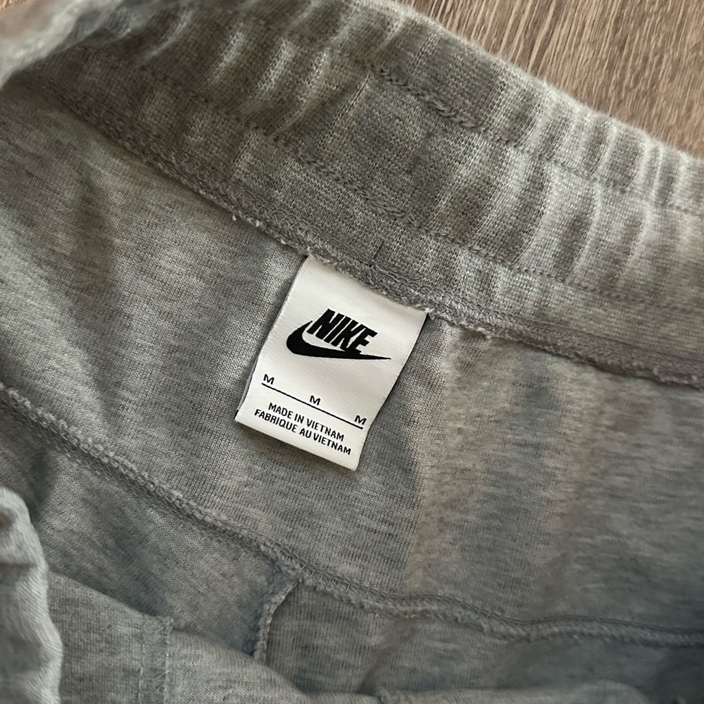 Nike Tech Fleece Set - Picture 12 of 15